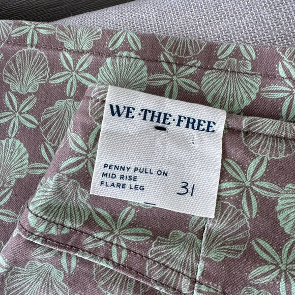 NWT Free People Penny Pull-On Mid-Rise Flare Jeans Sea Shell Printed Green 31 - Picture 5 of 11